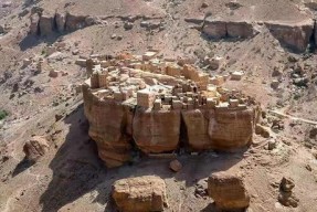 坟头村巨石之谜,千年古村的历史密码